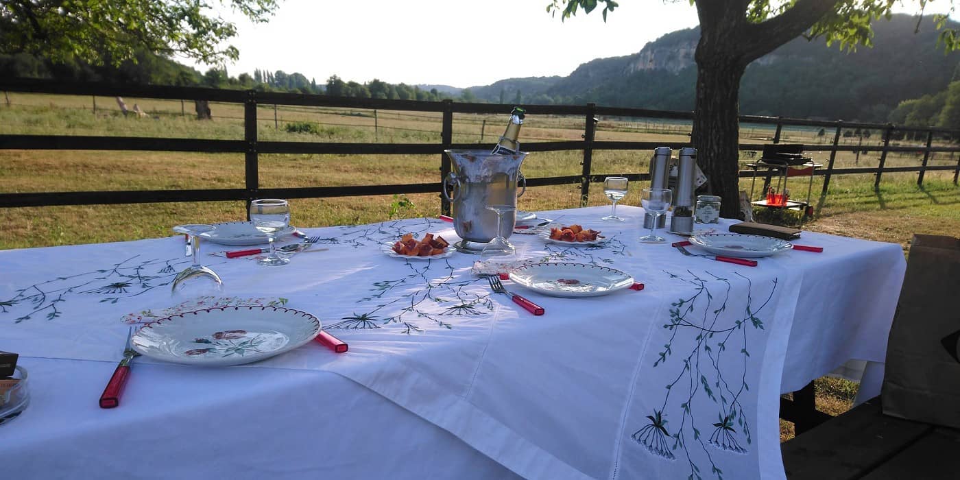 gardenpartysouslenoyer1400x700